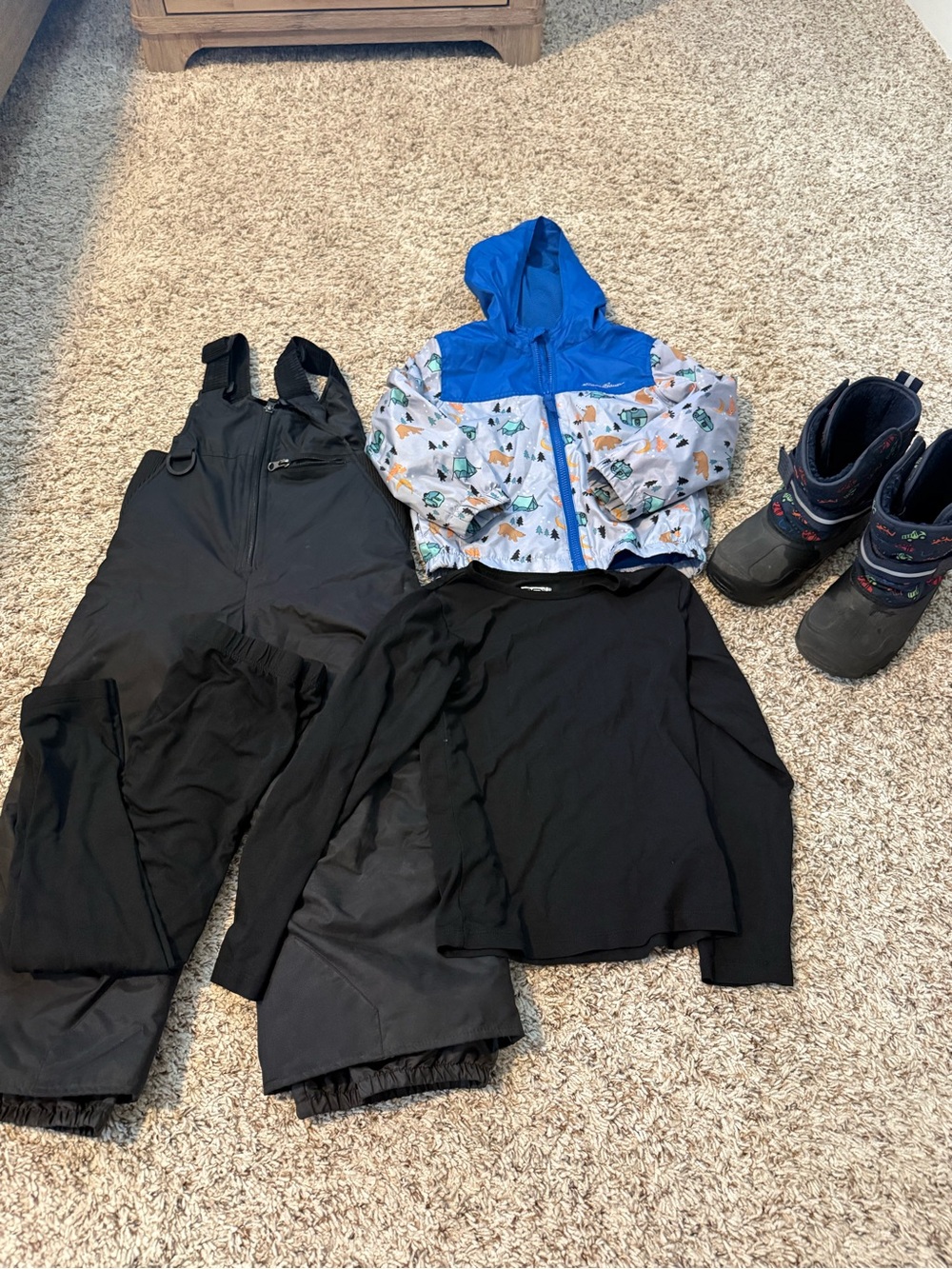 Boys size 4 cold weather gear